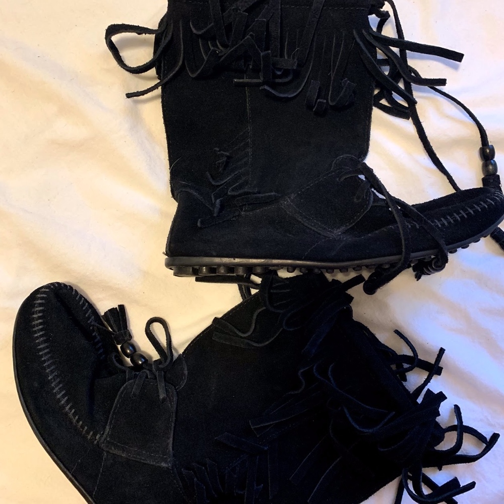 Black Hippie Minnetonka fringe boots